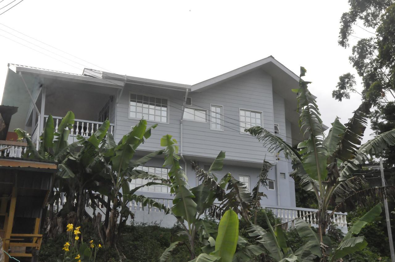 Azrien Homestay Kampong Kundassan Exterior foto